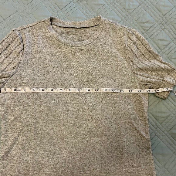 Gray Knit Top, NEVER WORN, Lightweight, Size Small - Picture 3 of 6